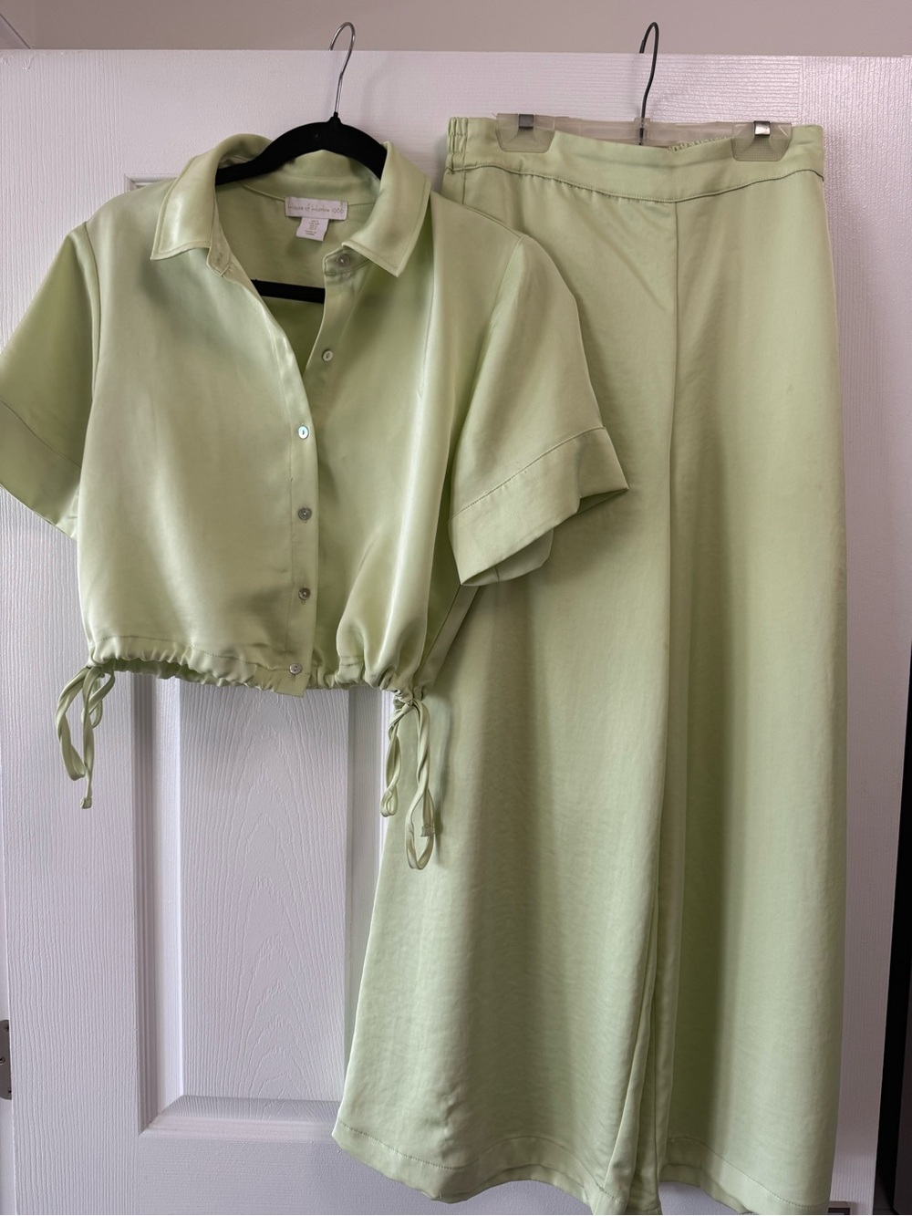 House of Harlow 1960 Light Green Cropped Drawstring Shirt & Wide-Leg Pants Set
